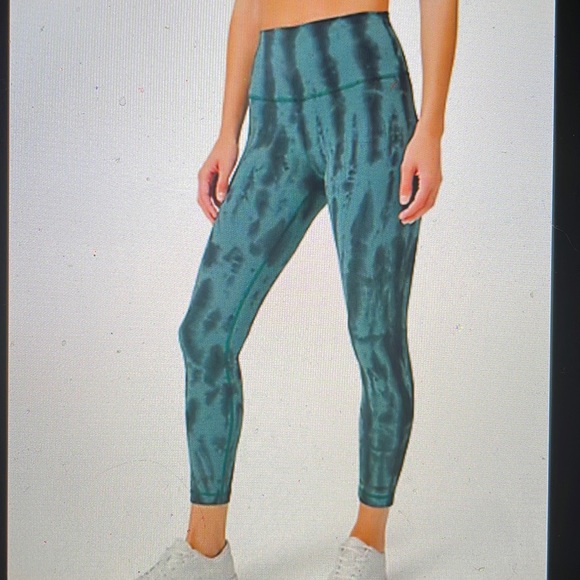 Lululemon Wunder Train High-Rise Tight 25” | Size 4 - Picture 1 of 4